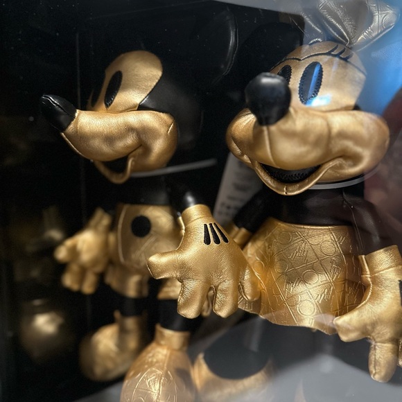 Mickey and Minnie Limited Release Gold Plush 50th Anniversary - Picture 3 of 7